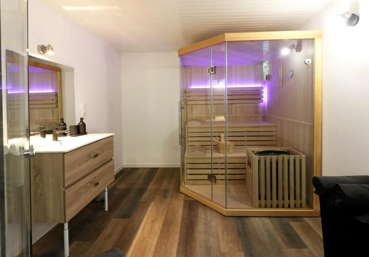 La Marionnade - Maison De Village, Sauna, Balneotherapie, Borne Ve Cerdon  Holiday home